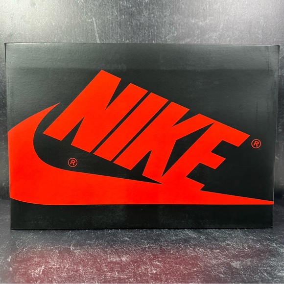 NIKE AIR JORDAN 1 RETRO LOW OG BLACK TOE MENS SHOES SIZE 10.5 LEATHER WHITE RED - Picture 2 of 11